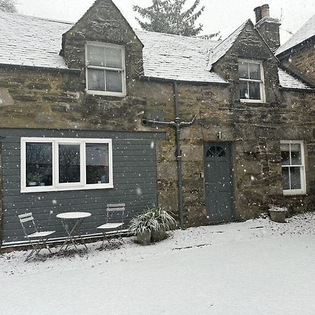 Red Squirrel Cottage Strathtay エクステリア 写真